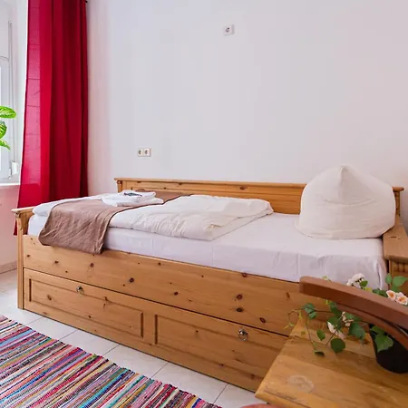 Gaestezimmer Iv Einzelzimmer In Mit Gemeinschaftsbad Und Gemeinschaftskueche Séjour chez l'habitant *